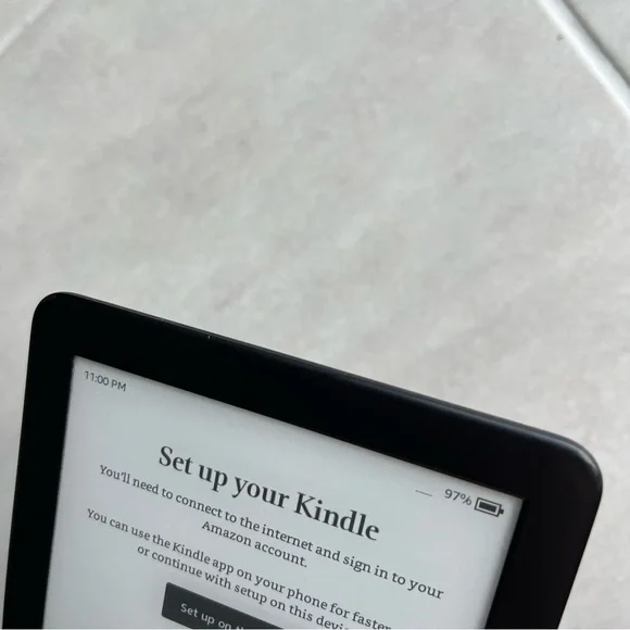 Amazon Kindle Black E-Reader 10th Gen - Picture 12 of 16